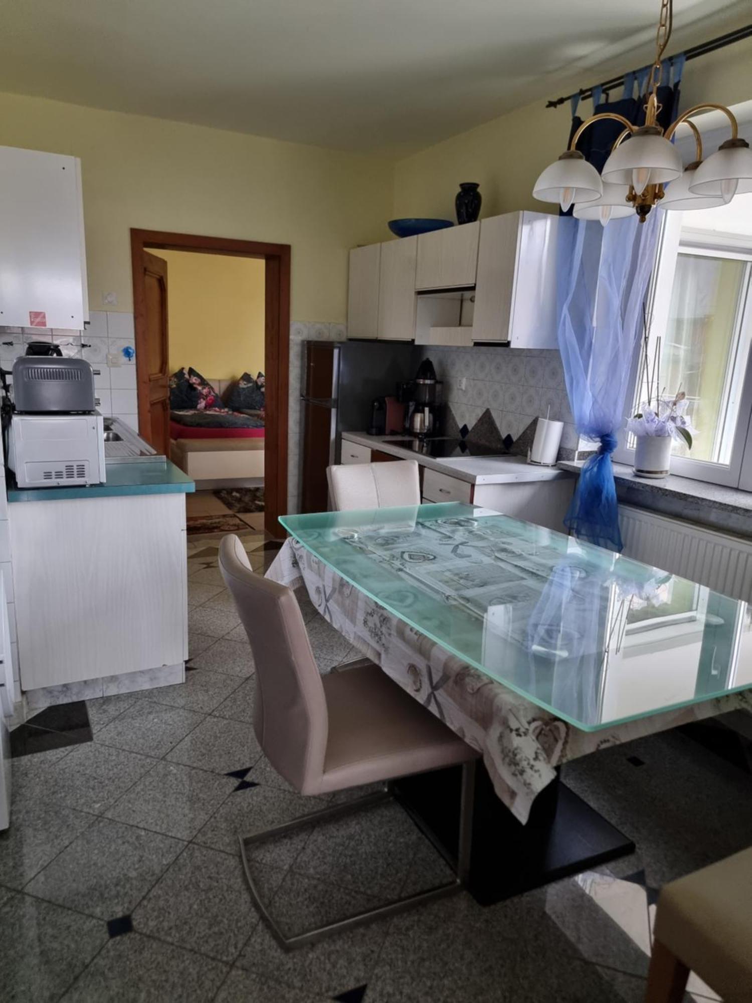 Ferienhaus Burgblick Treffen Phòng bức ảnh