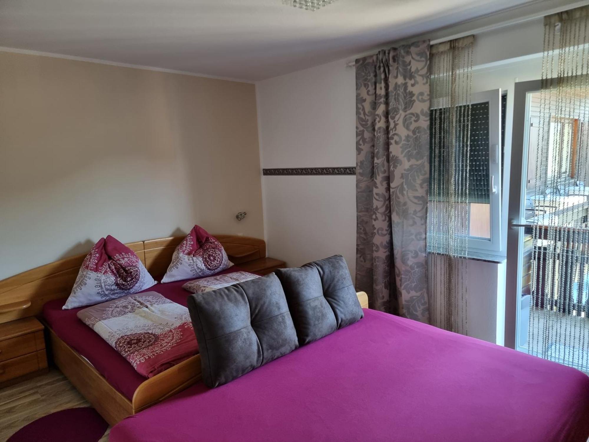 Ferienhaus Burgblick Treffen Phòng bức ảnh
