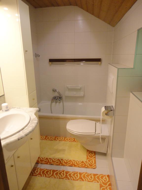 Ferienhaus Burgblick Treffen Ngoại thất bức ảnh