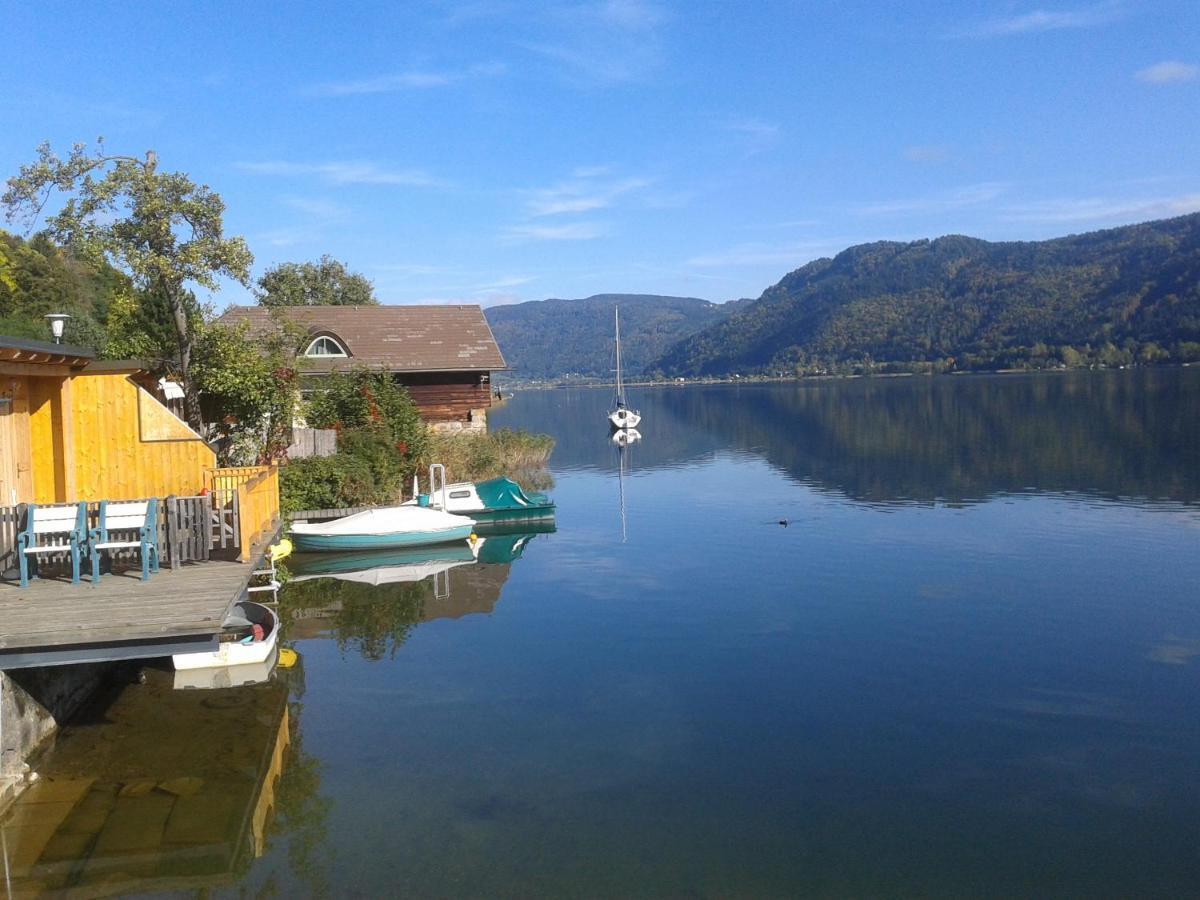 Ferienhaus Burgblick Treffen Ngoại thất bức ảnh